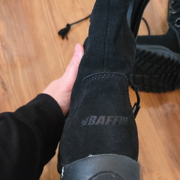 Baffin Waterproof Black Suede Lace-Up Women's Boots - Picture 6 of 10